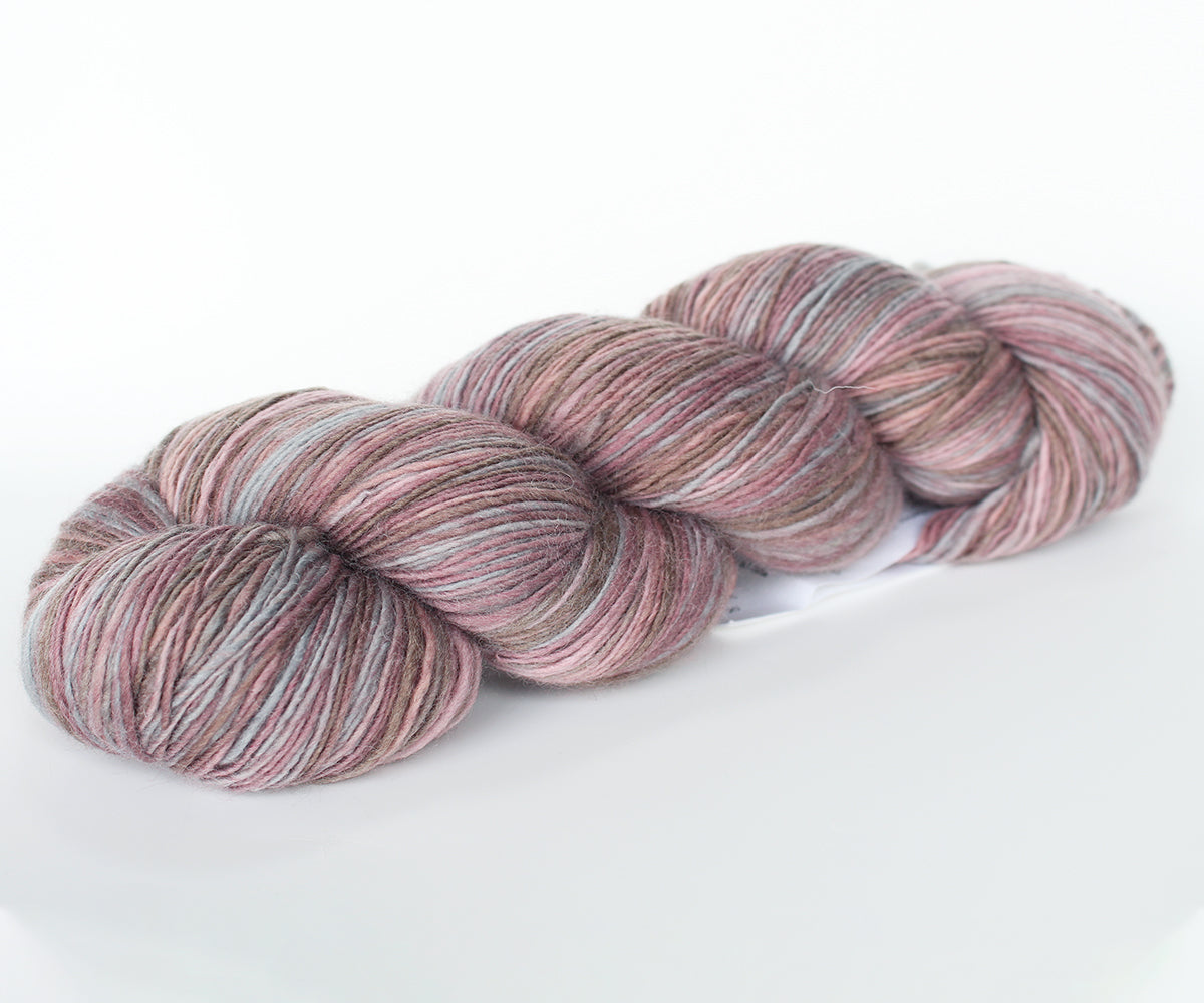 Sock Premium Fingering Self-striping