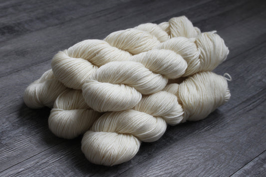 Superwash Wool Economy Worsted
